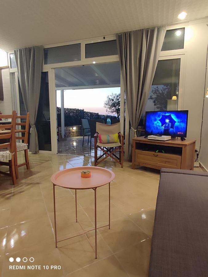 לוטראקי Andrew'S Sunset View Apartment מראה חיצוני תמונה